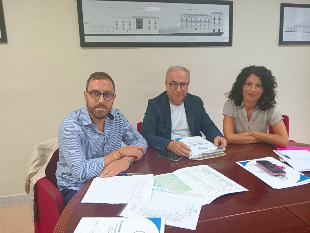 Corigliano-Rossano - Lavori di commissione per il decentramento per la Nuova Provincia - 