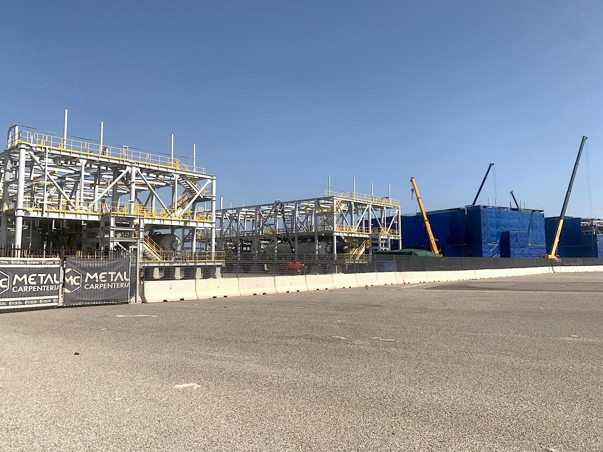 Crotone - Si rafforza l'iniziativa industriale sul porto della Metal Carpenteria - 