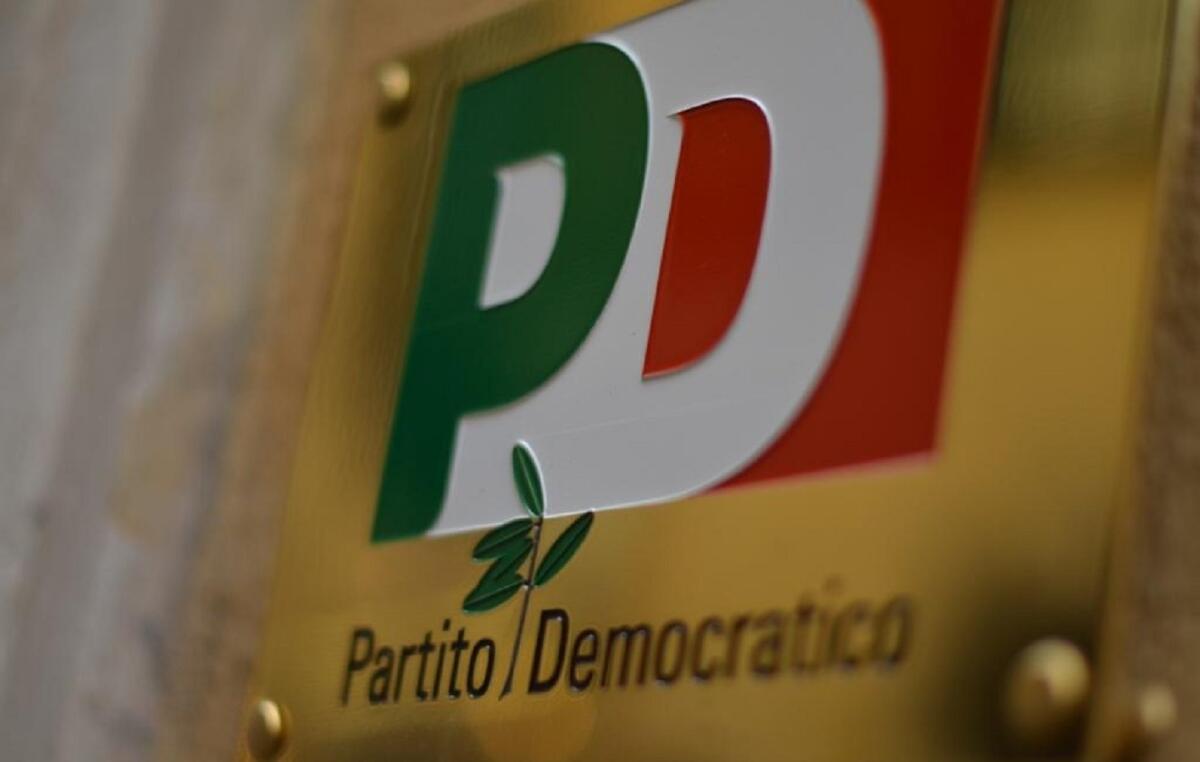 Mendicino, accolto l'ingresso di Luciano Luciani nel Partito Democratico - 