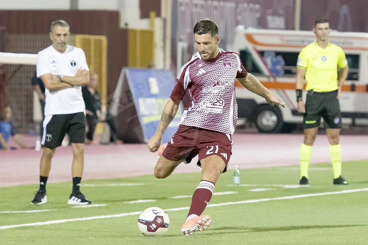 #CrotoneTrapani | Qui Trapani - Granata in cerca di una scossa per fermare il “disastro” iniziale - Il centrocampista del Trapani Carraro - Fonte: Fc Trapani 1905