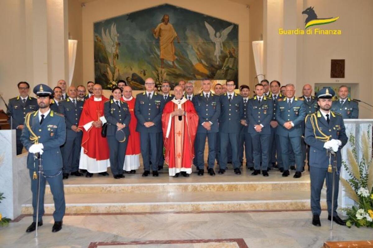 Cosenza - La Guardia di finanza ha celebrato il suo patrono - 