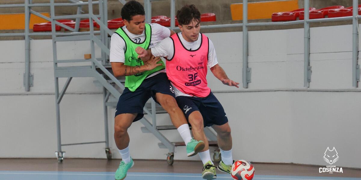 Calcio a 5 - Pirossigeno Cosenza verso Memorial Marco "Buongarzone"  - 