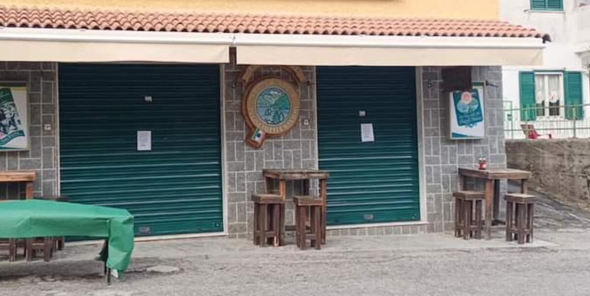 Camigliatello - I commercianti protestano contro le decisioni durante la Sagra del fungo - 