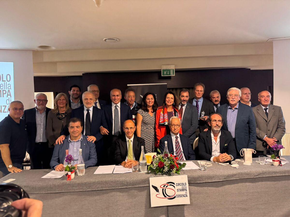 Cosenza - Il Sindaco Caruso al ventennale del circolo della stampa “Maria Rosaria Sessa” - 
