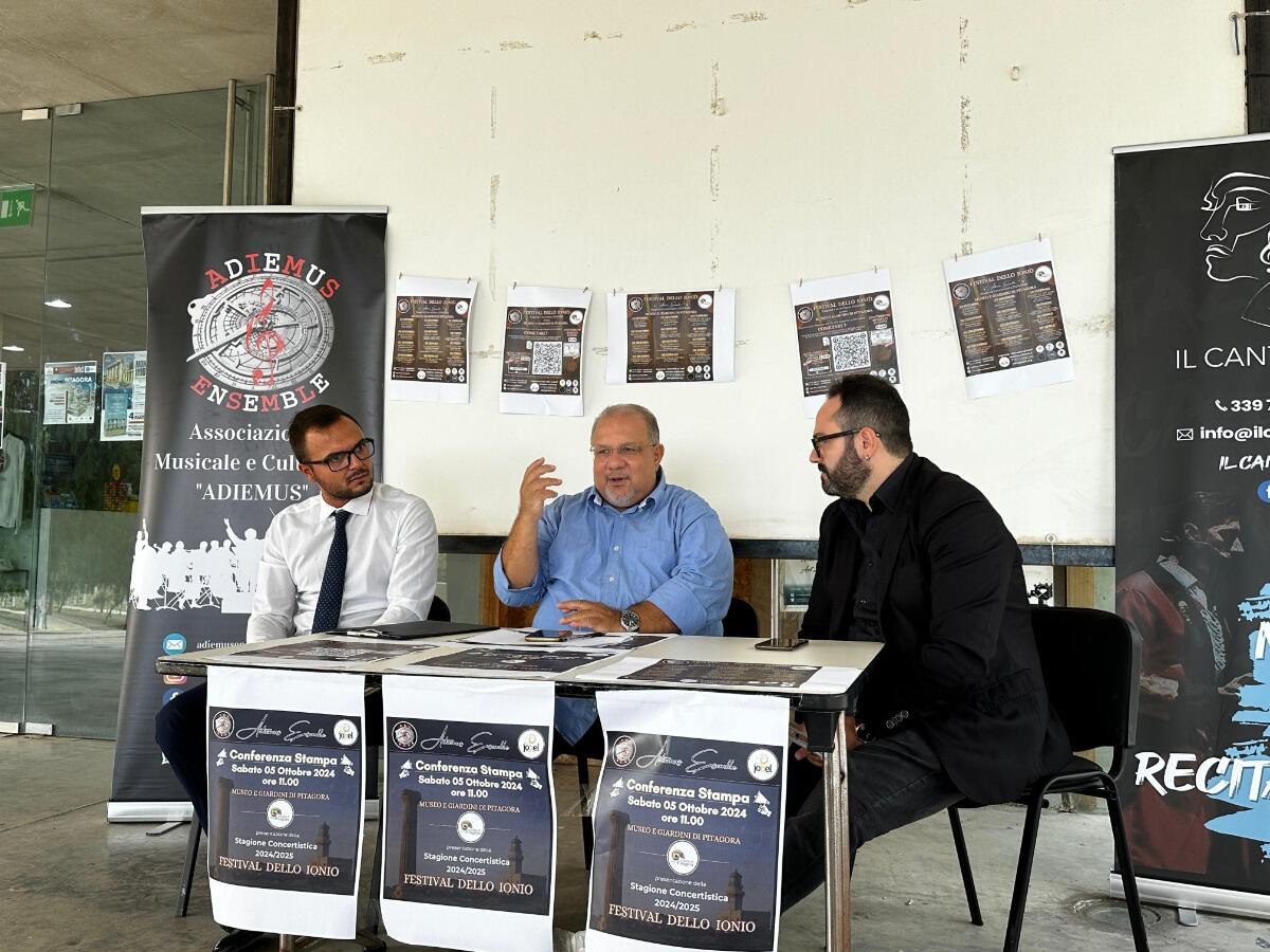 Crotone - Jobel e Adiemus Ensamble presentano il Festival dello Ionio - 