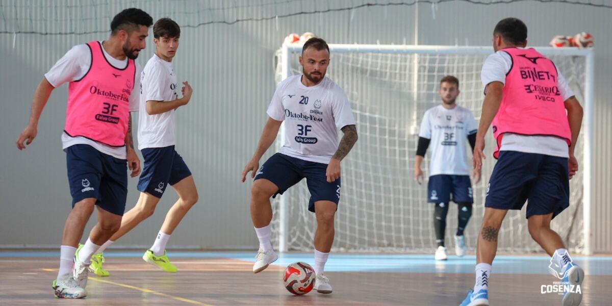 Calcio a 5 - Lupi al lavoro per preparare il debutto casalingo contro la Roma 1927 - 