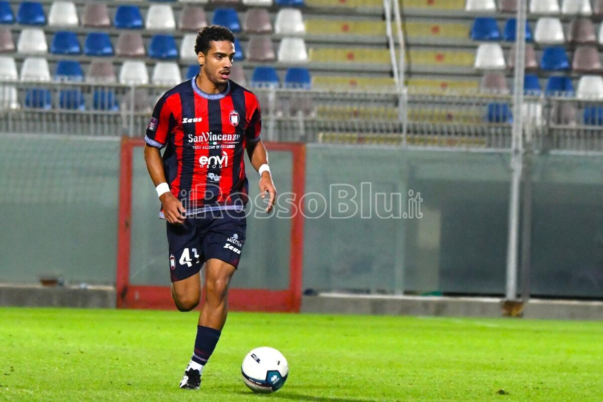 (Video) Giugliano-Crotone 1-3 | Silva: «Felice per le prestazioni ma soprattutto per le prestazioni della squadra» - 