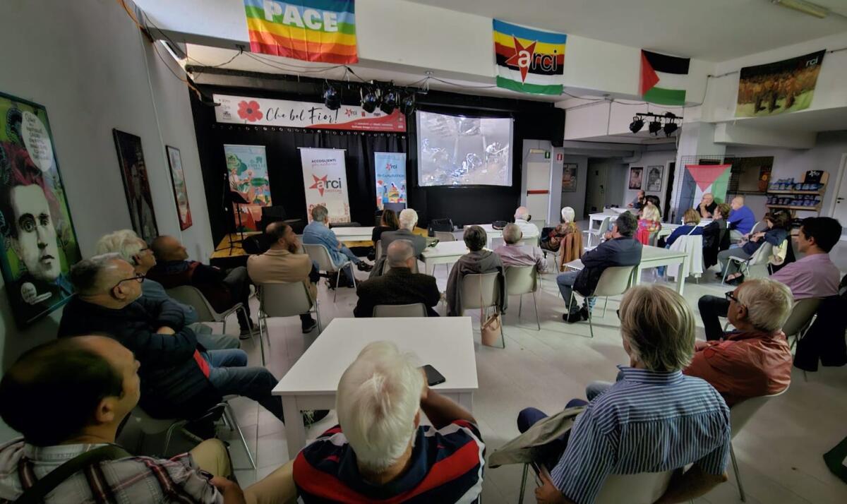 Crotone - Al Circolo Arci “Gli Spalatori di Nuvole” un evento straordinario per la Palestina - 