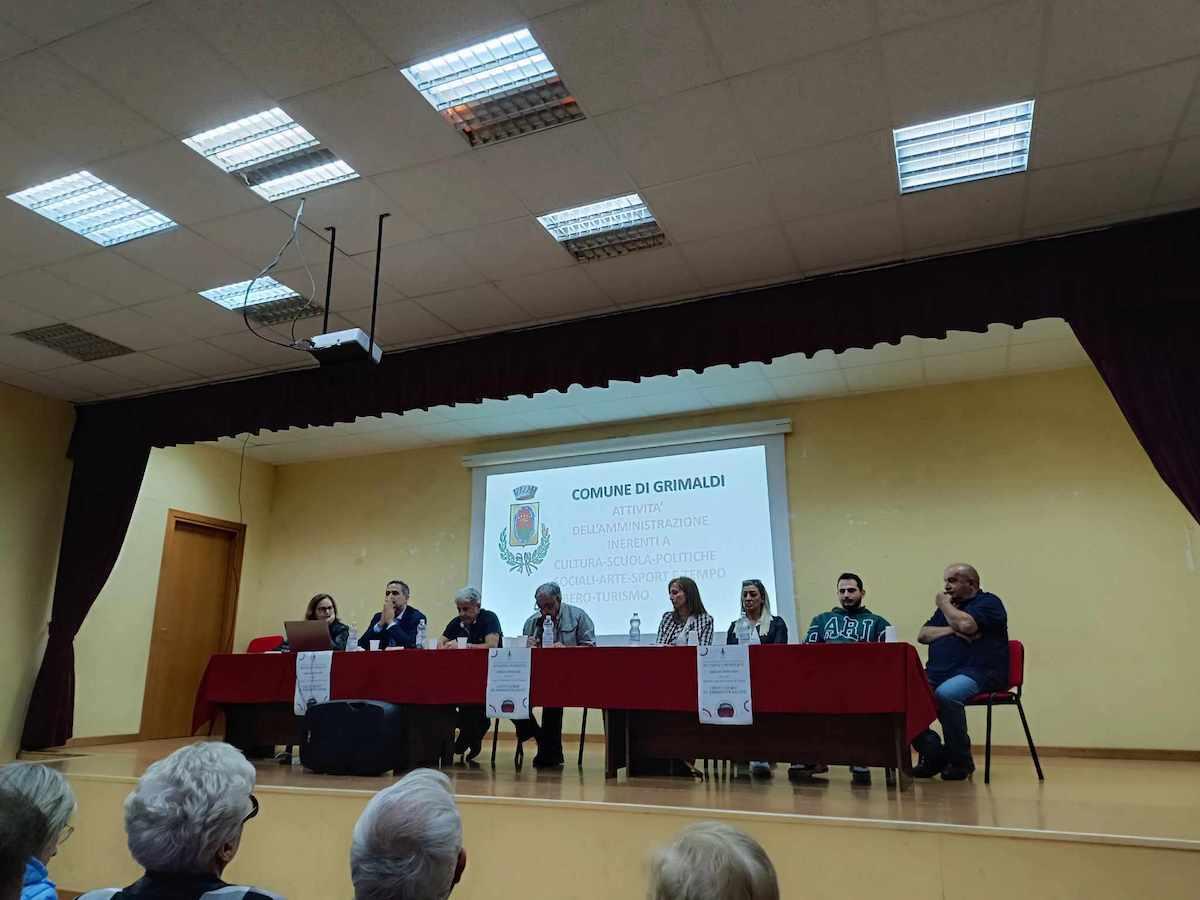 Grimaldi - L'amministrazione comunale stila un bilancio dei primi 100 giorni di attività -