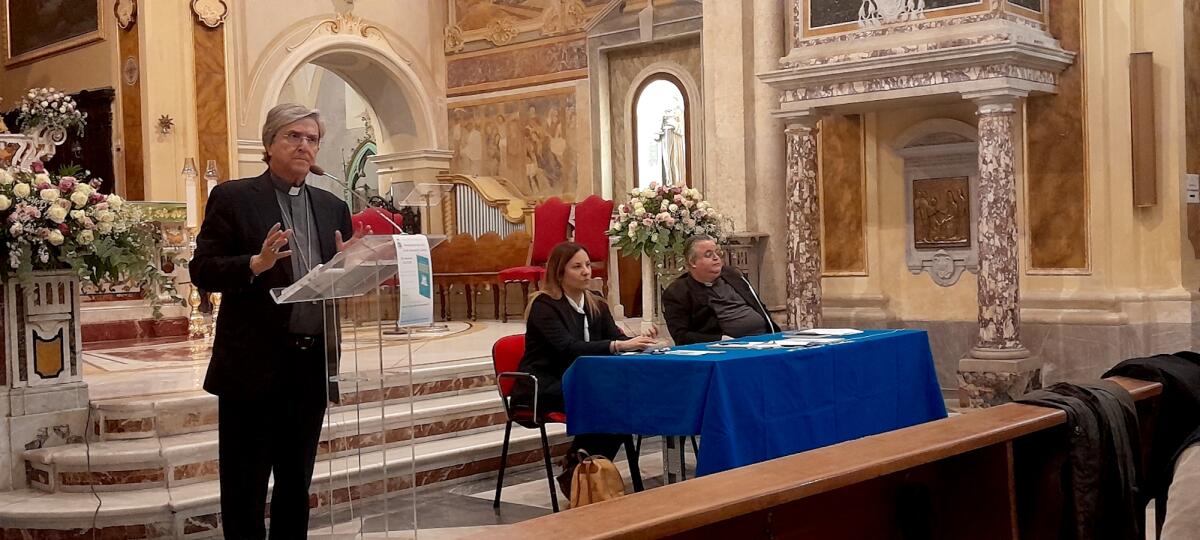 Cassano All'Ionio - Presentato il secondo volume di don Annunziato sulla formazione degli agenti della catechesi - 
