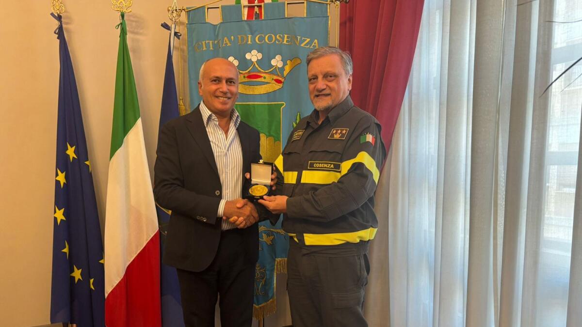 Cosenza - Caruso incontra il nuovo Comandante dei Vigili del Fuoco - 