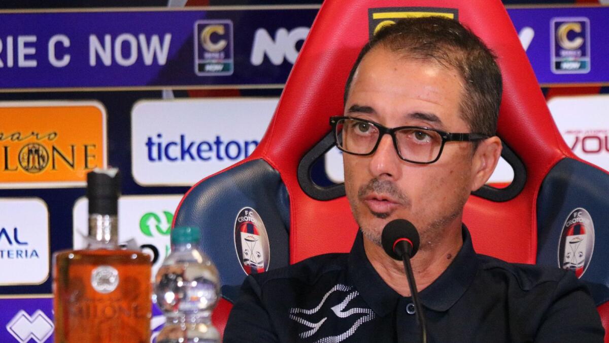 #CrotoneBenevento | Mister Longo: «Domani dovremo essere umili e coraggiosi» - 