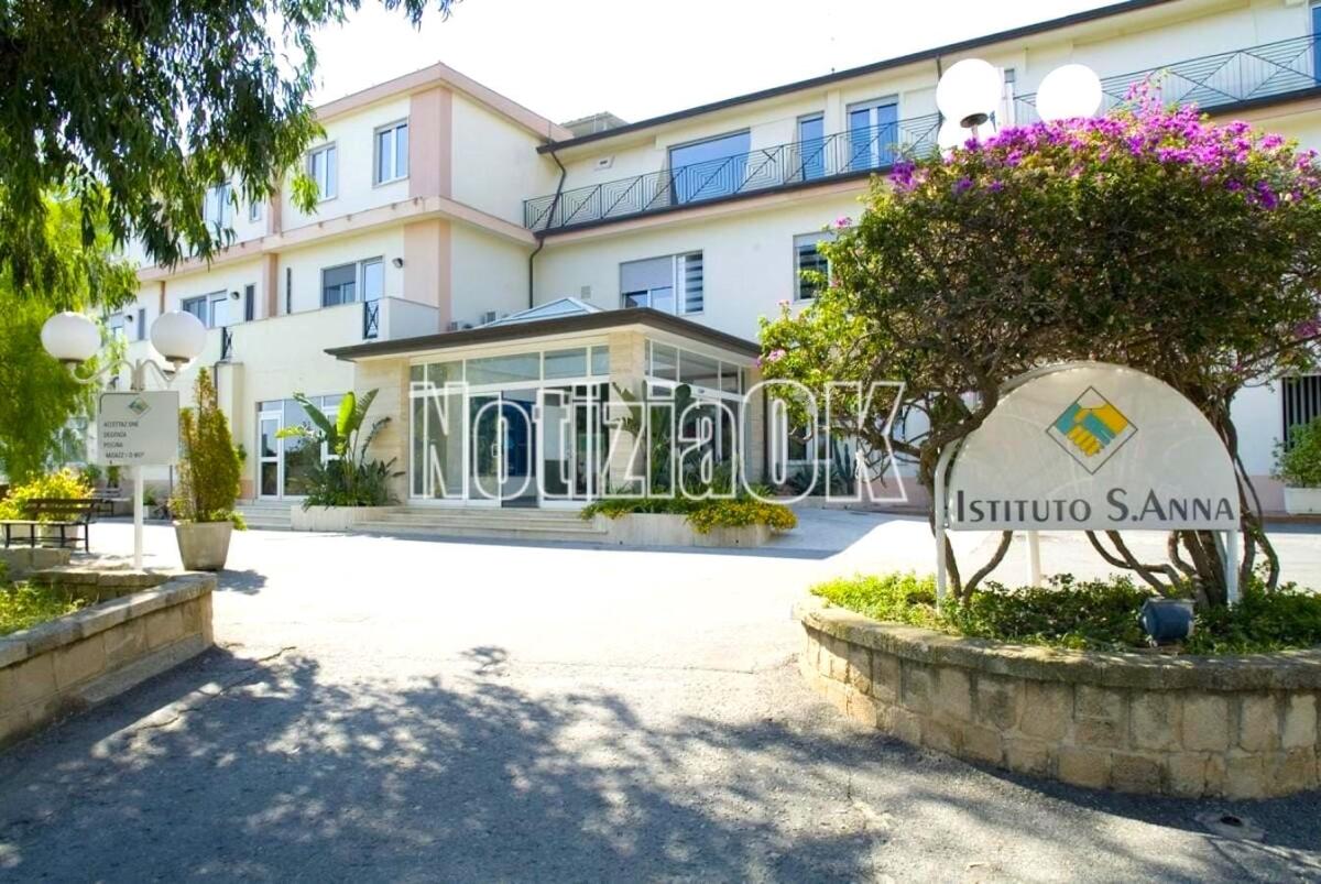 Crotone - All'Istituto Sant'Anna un corso di formazione promosso con l'Associazione italiana Sclerosi Multipla - 