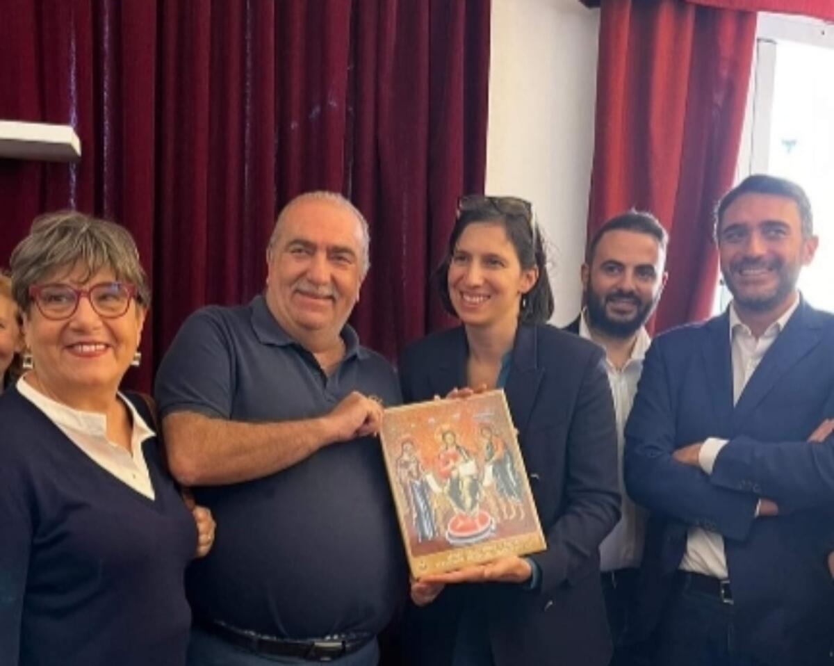 La segretaria nazionale del PD Elly Schlein in visita a Frascineto -