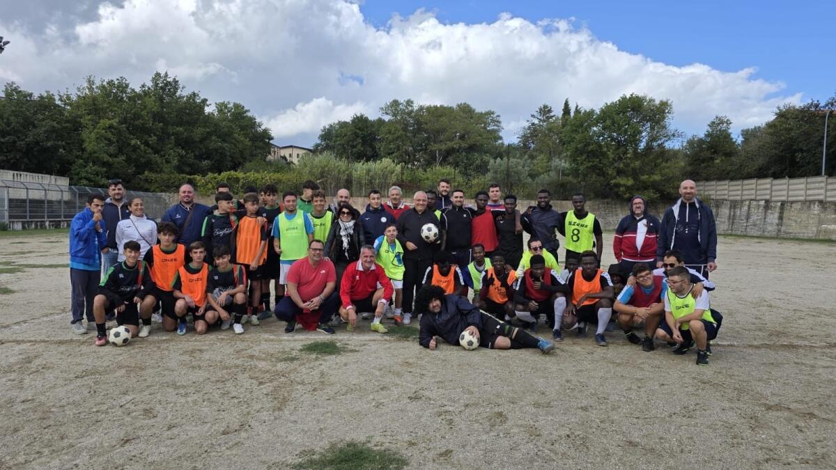 A Mendicino è sceso in campo lo sport che unisce il mondo - 