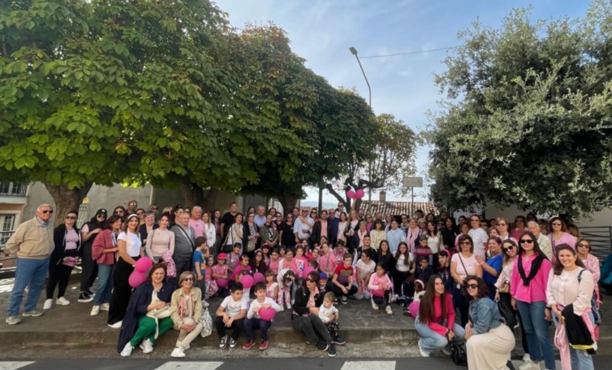 A Frascineto "la camminata rosa" con l'Airc -