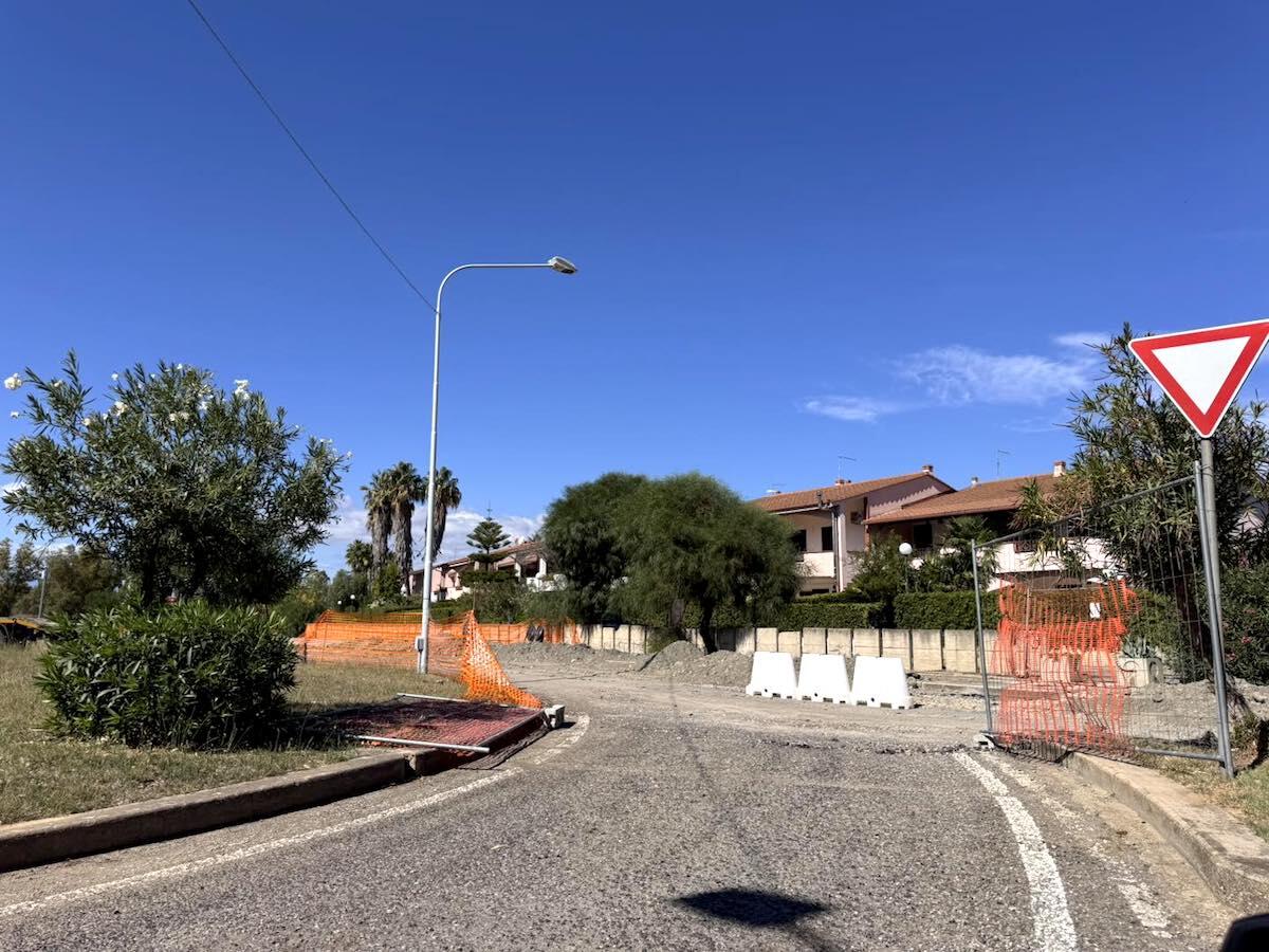 Cassano All'Ionio - Al via i lavori di rifacimento della rete fognaria dei Laghi di Sibari - 