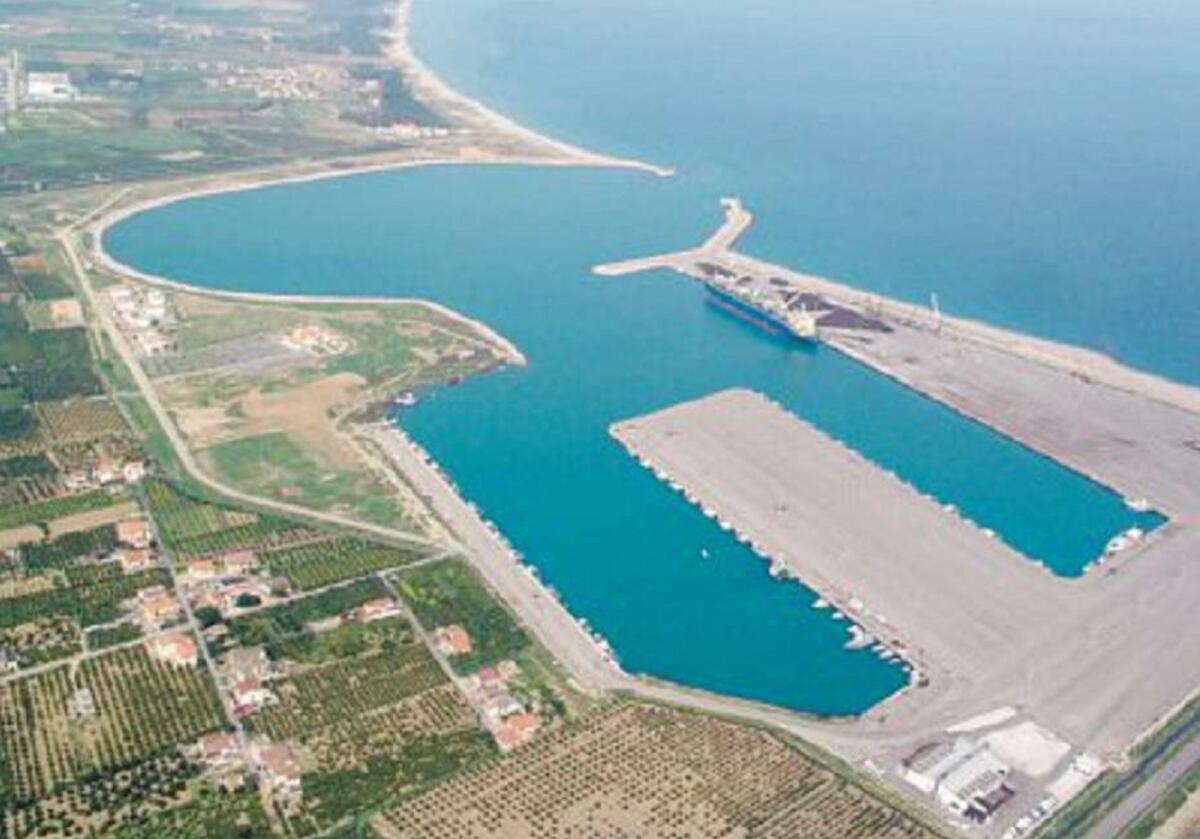 Corigliano-Rossano -  Baker Hughes, Stasi difende la sua ammnistrazione - 