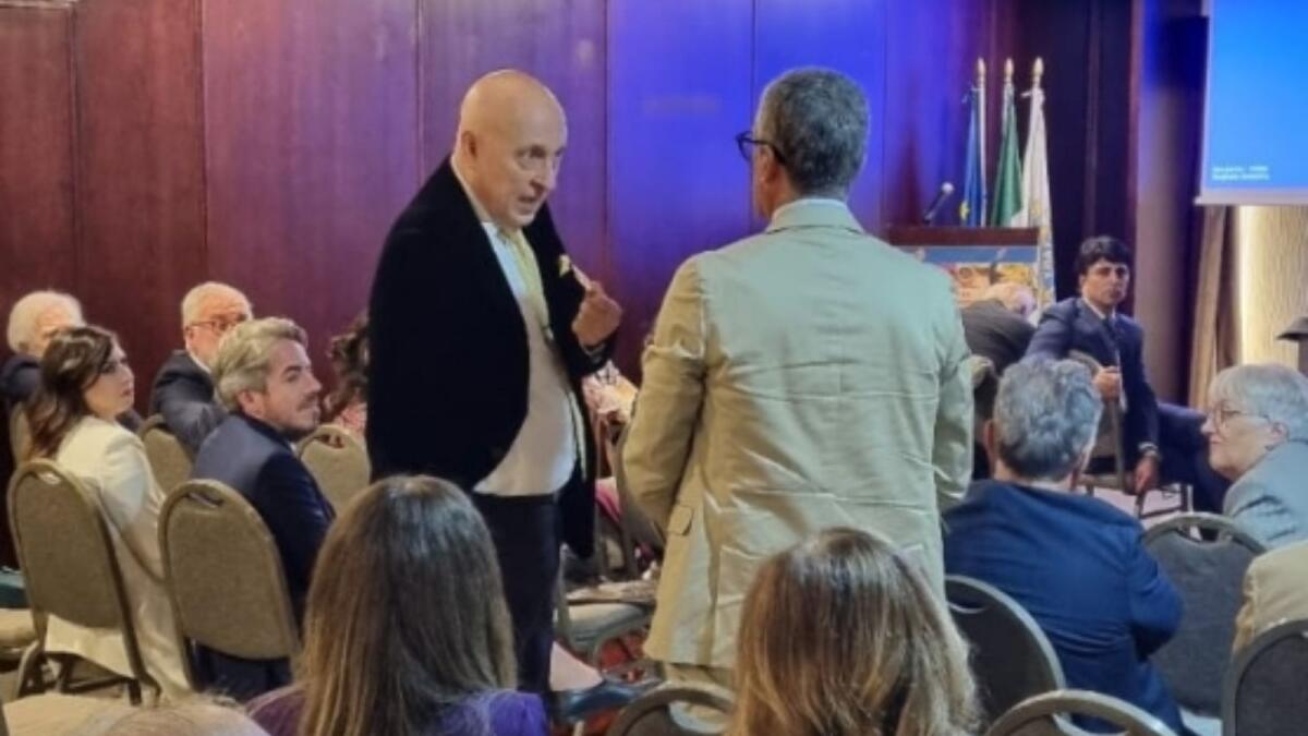 Rende - Alimentazione e tumori, interessante la relazione del prof. Cornelli - 