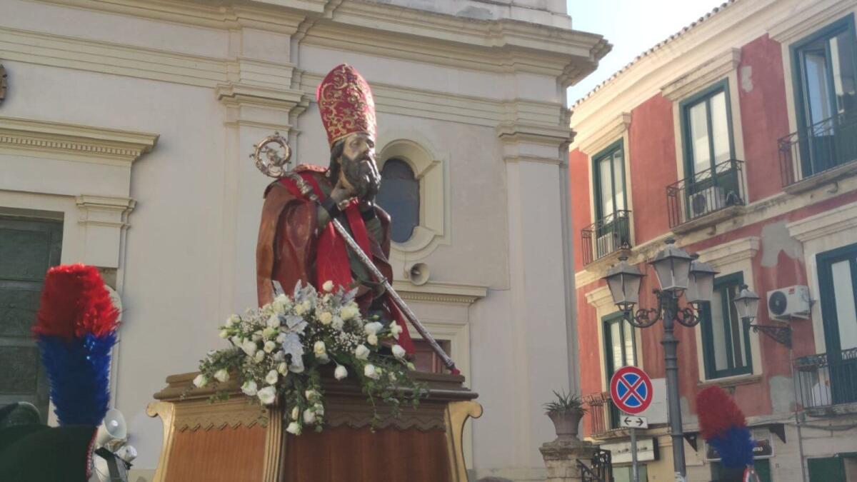 Crotone - La città vestita a festa in onore di San Dionigi -