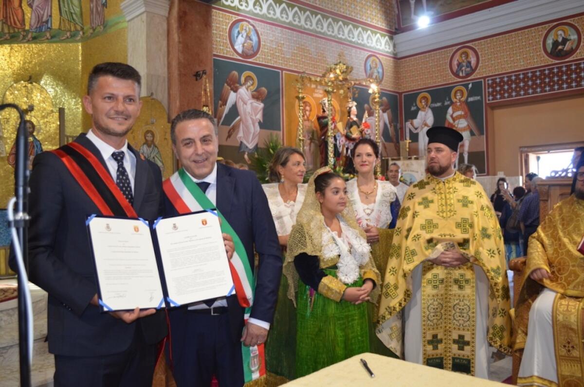 Patto di gemellaggio tra il comune arbëresh di San Cosmo Albanese e la città di Mirdita - ??????????????????