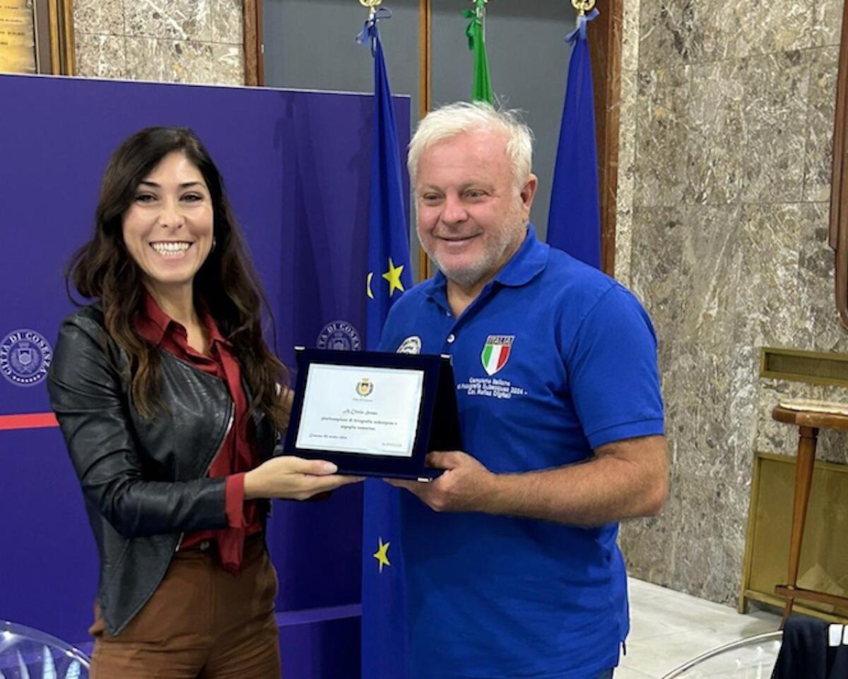 Cosenza - Nuovo riconoscimento da Palazzo dei Bruzi per il fotografo subacqueo Francesco Sesso - 