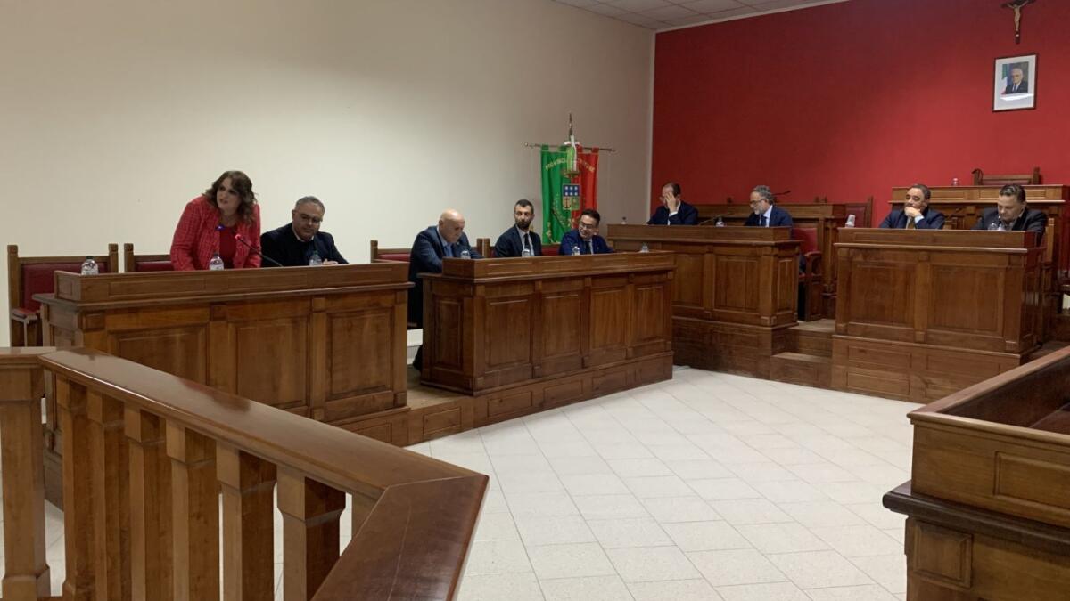Il Consiglio provinciale si è riunito a Cutro in onore della maestra Chiara - 