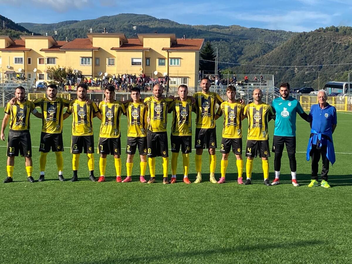 Calcio | Promozione - Ancora un pareggio per l'Aek Crotone - 