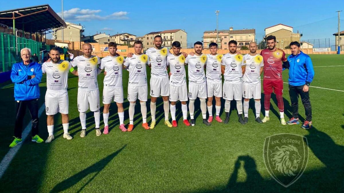 Calcio | Promozione - L'Aek Crotone a Scalea per riscattare il brutto scivolone interno contro il Morrone - 