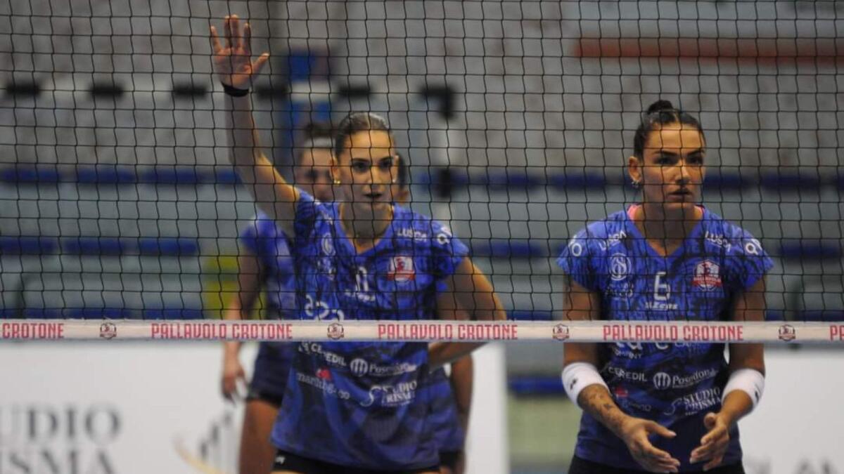 Pallavolo F. | Serie B1 - Modica Crotone 3-2: le Sirene portano un punto a casa - 