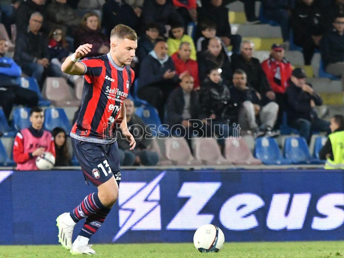 #FoggiaCrotone | Qui Crotone - Rossoblù pronti a battere la “bestia rossonera” - 