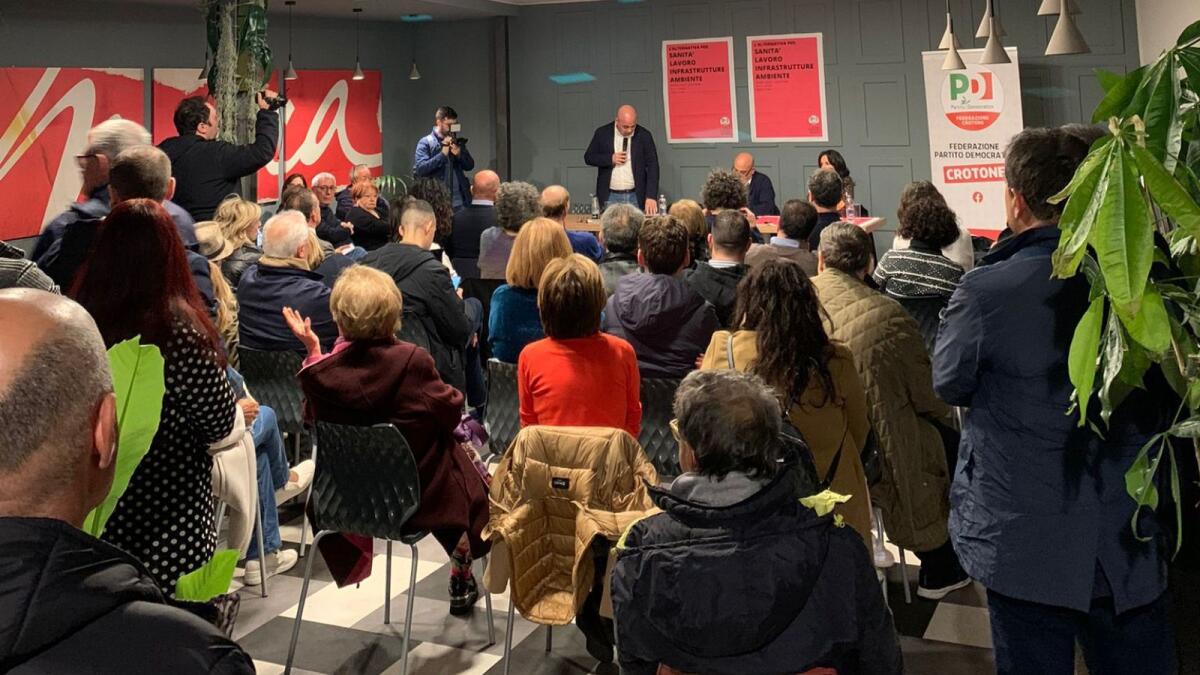 Crotone - Si apre il cantiere del centrosinistra, obiettivo: Piazza della Resistenza - 