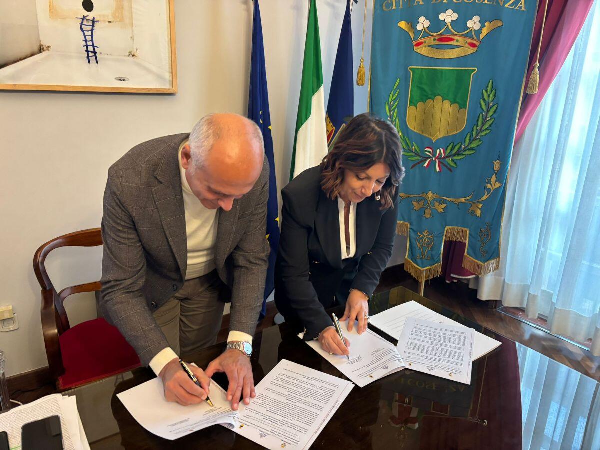 Cosenza - Sottoscritto l'accordo di partenariato per la gestione dell'immobile comunale di via Cilea - 