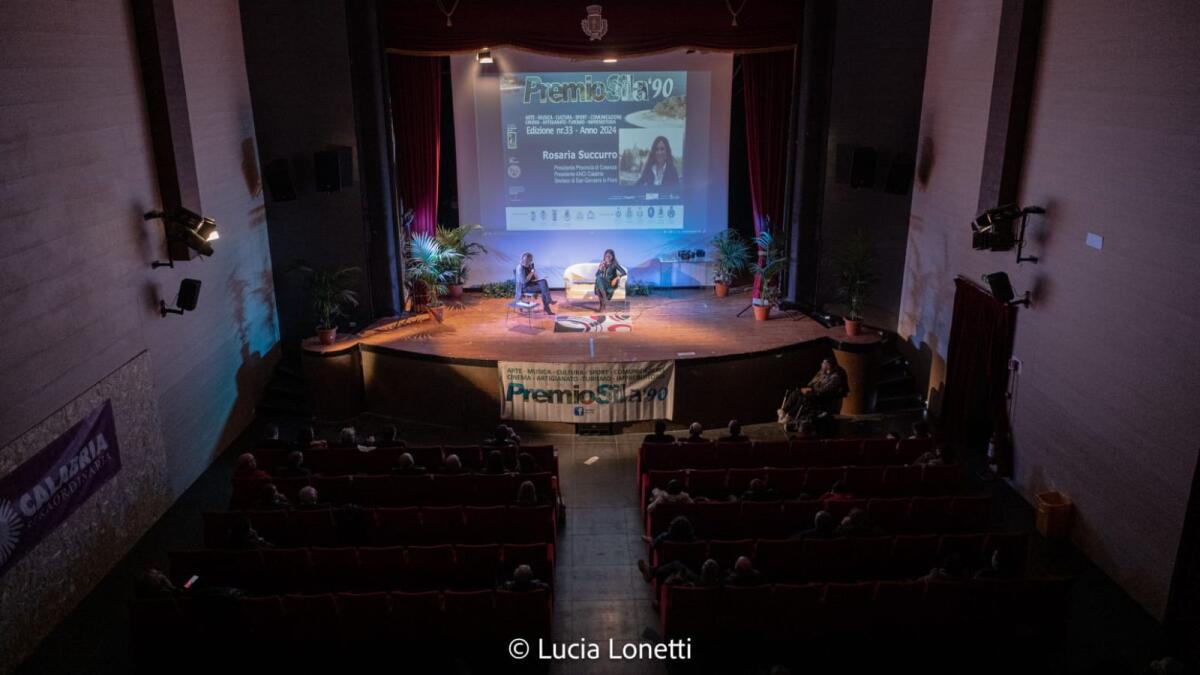Cotronei Grande successo per trentreesima edizione del prestigioso Premio Sila '90 - 