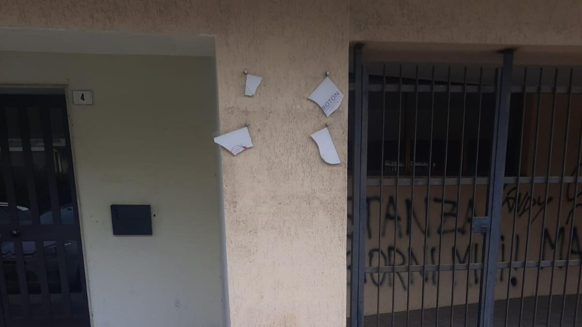 Crotone - Agorà sotto attacco: danneggiata la sede e l'auto di un'esponente della cooperativa sociale - 