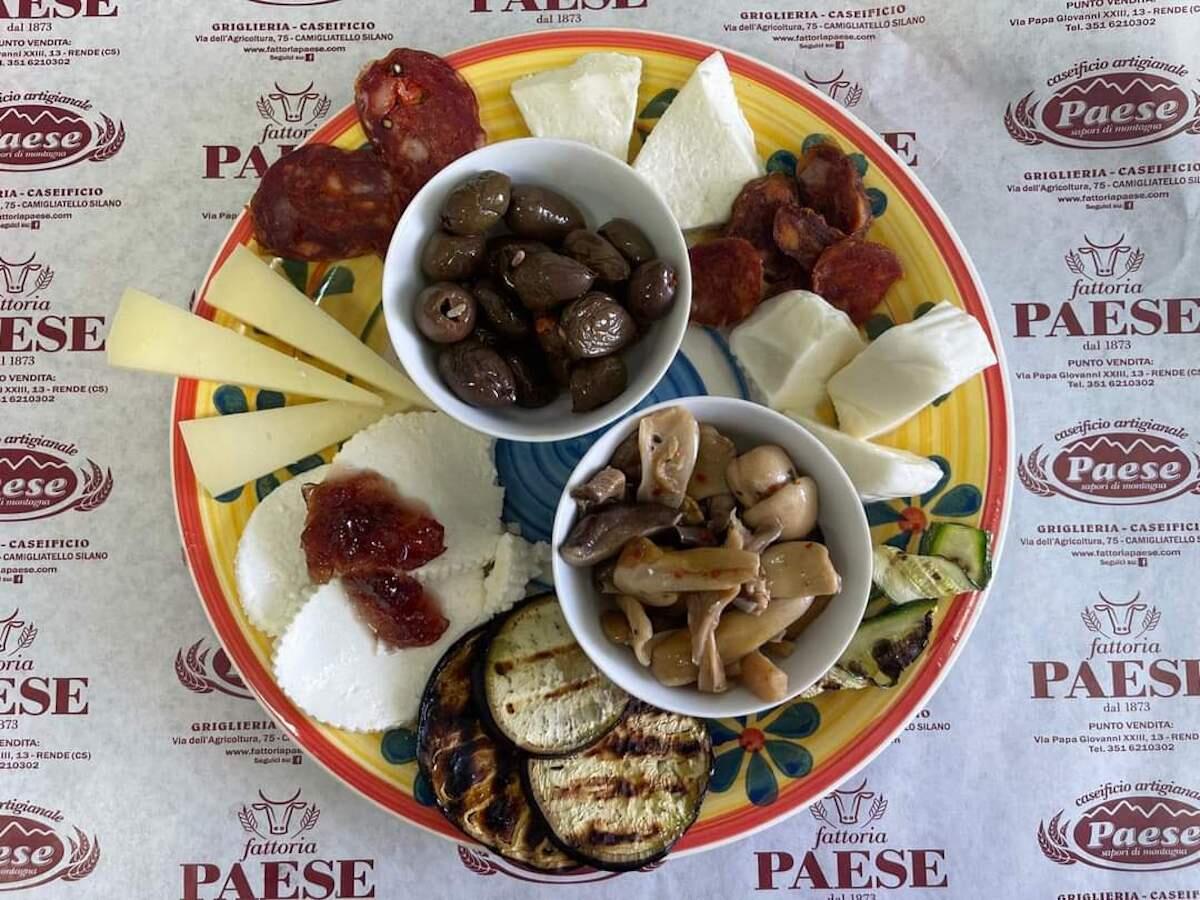 Le vie del gusto - Formaggi e salumi dal sapore unico tutti da provare e gustare - 