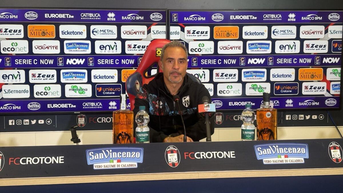 #CrotoneCatania 3-2 | Mister Toscano: «Dobbiamo crescere sul piano catteriale e giocare con più coraggio» - 