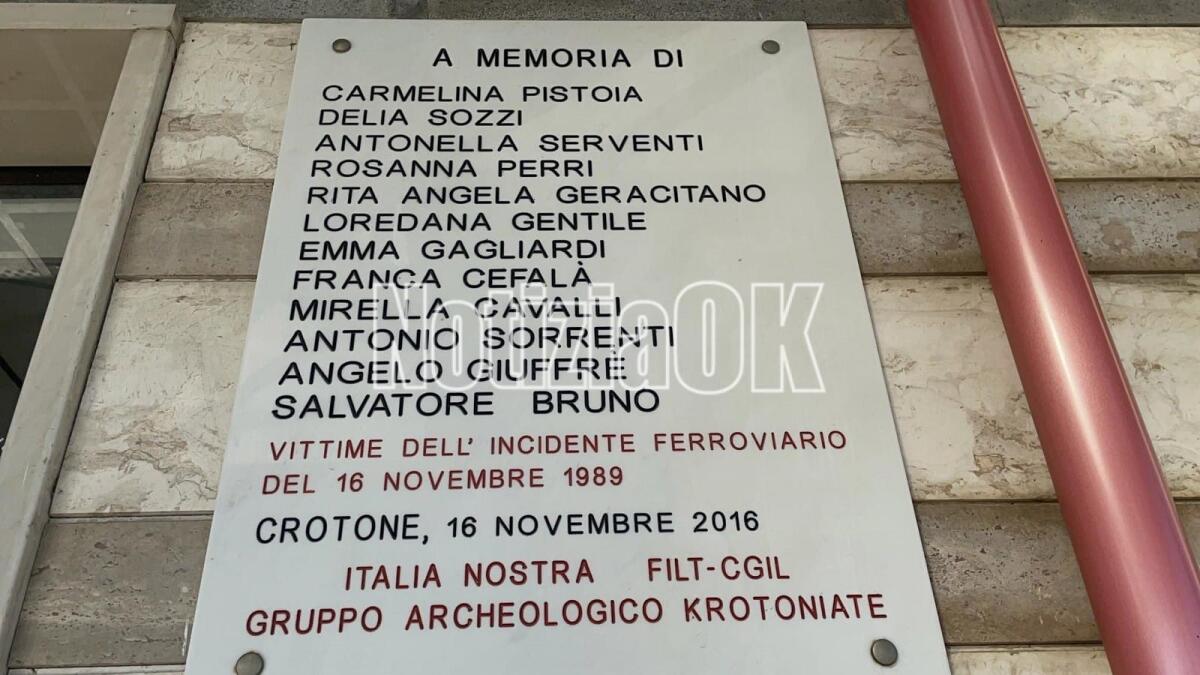 Crotone - La tragedia del 16 novembre 1989 è ancora nei cuori dei crotonesi - 