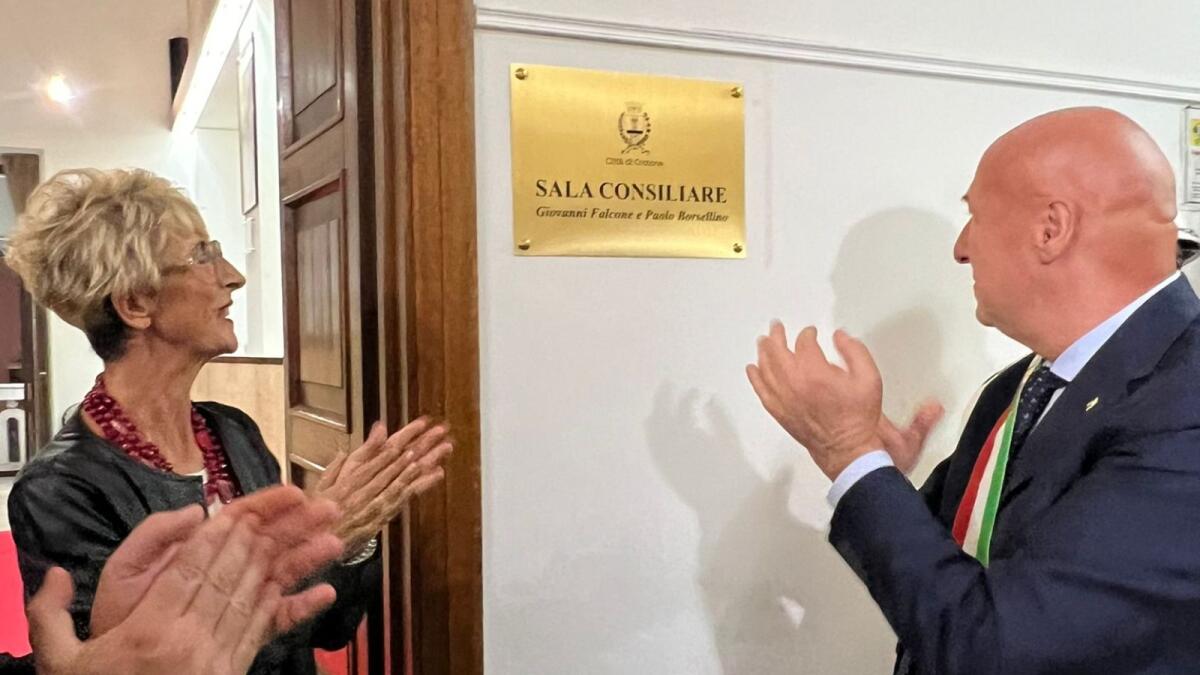 Crotone - La Sala Consiliare intitolata alla memoria di Giovanni Falcone e Paolo Borsellino - 