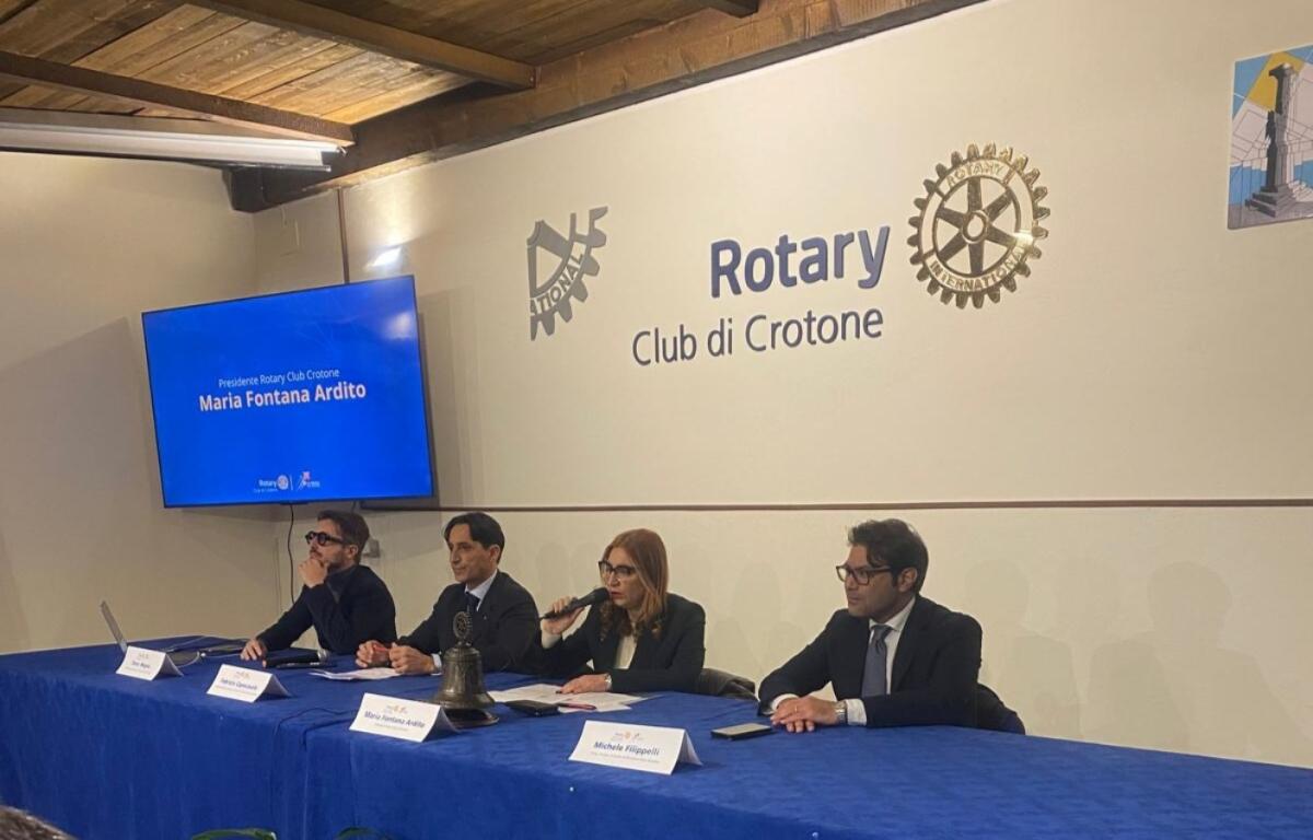 Crotone - Esperti di intelligenza artificiale a confronto al Rotary Club - 