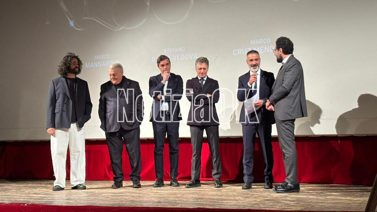 Crotone abbraccia Gerardo Sacco, un successo la prima del docufilm di Gianmaria Gaetano - 