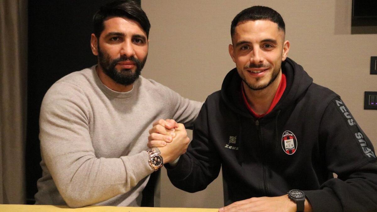 Crotone calcio - Regalo di Natale anticipato per i tifosi: Capitan Gomez rinnova fino al 2027 - 