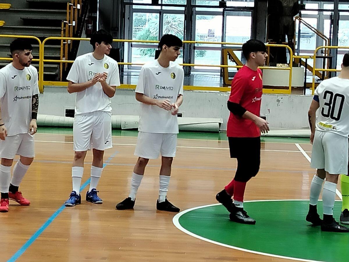 Calcio a 5 - La Futsal Kroton Under 19 passeggia contro il Roccelletta - 