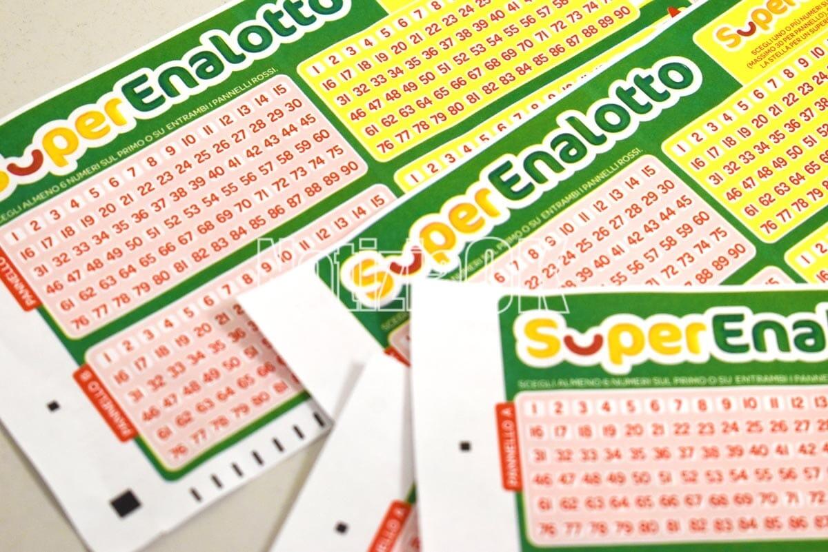 Lotto e Superenalotto: ecco i numeri vincenti di lunedì 30 dicembre 2024 - 