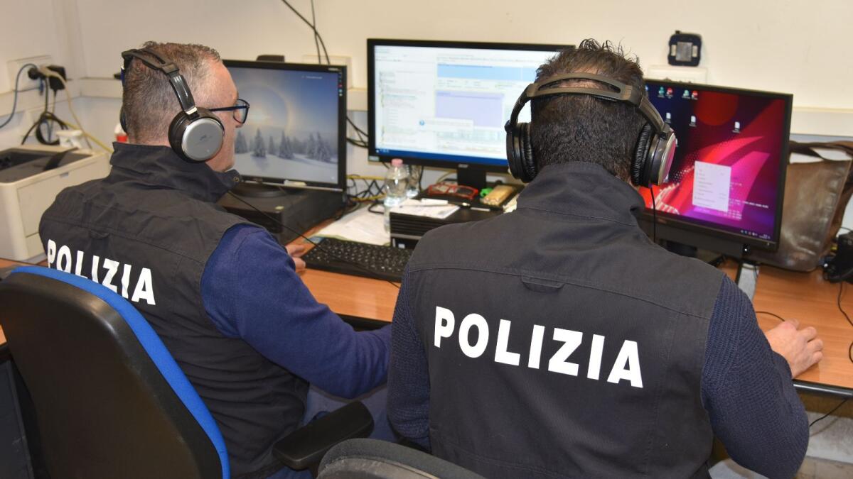 Castrovillari: Arrestata donna straniera condannata per associazione a delinquere e traffico di essere umani - 