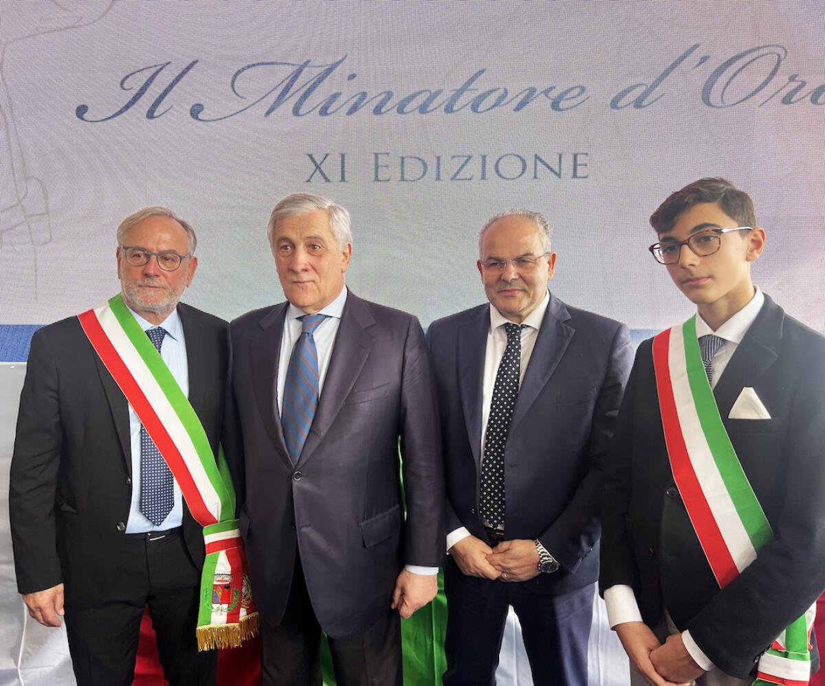 Il “Minatore d’Oro” di Michele Affidato consegnato ad Antonio Tajani - 