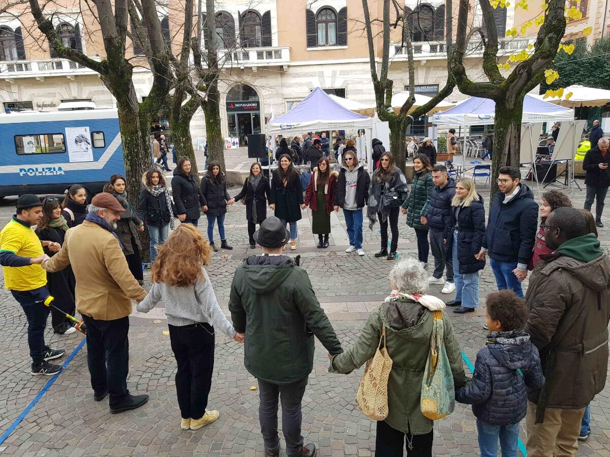 Cosenza - Una giornata dedicata al volontariato e ai volontari - 