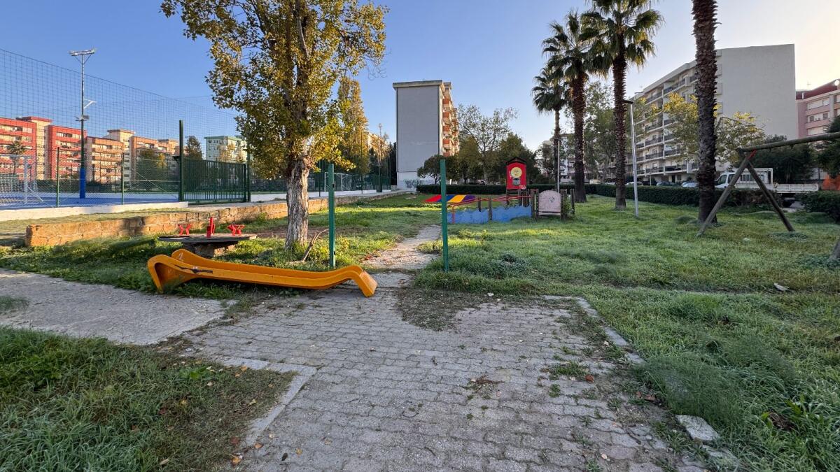 Crotone - Benvenuti al "parco degli orrori" - 