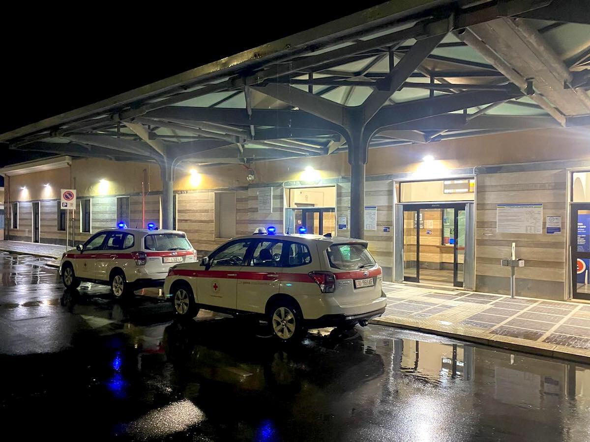 Crotone - Nel silenzio della notte il lavoro dell'Unità di strada della Croce Rossa - 