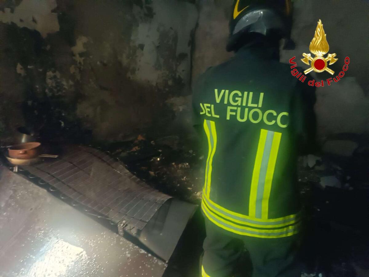 Calabria - Incendio in un appartamento: due ustionati -